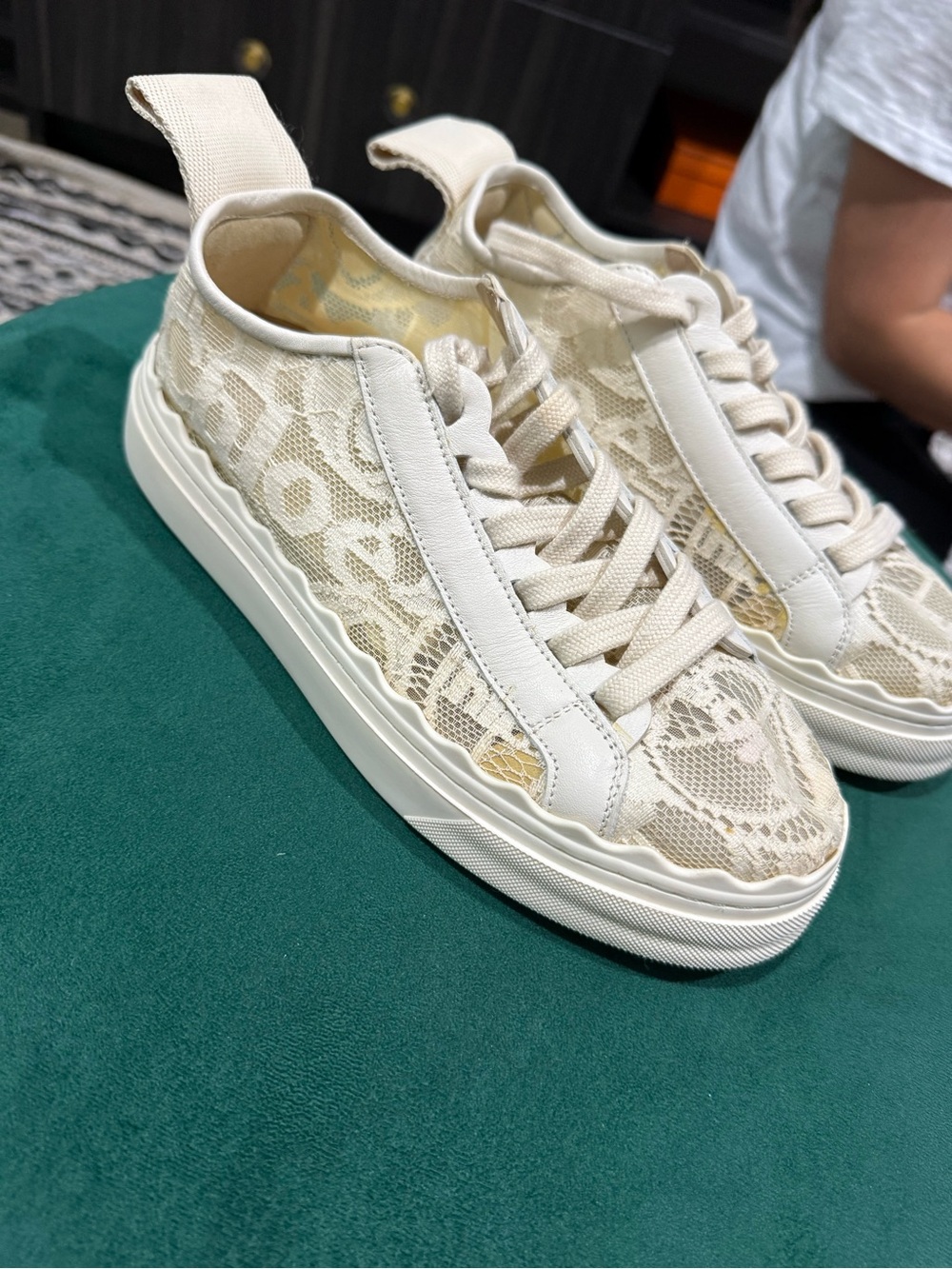 Chloé Cream Lace Low-Top Sneakers